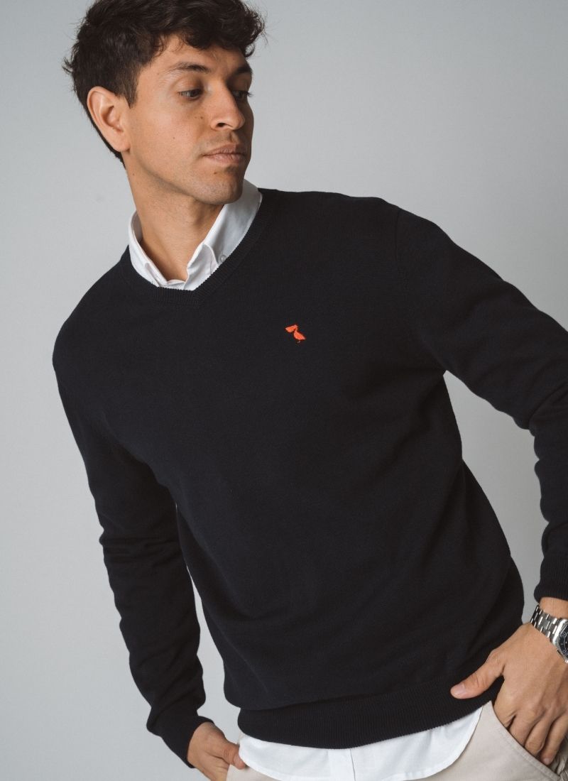 JERSEY CUELLO DE PICO AZUL OSCURO